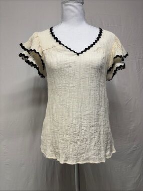 mine Cream Short Sleeve V-Neck Top with Black Trim